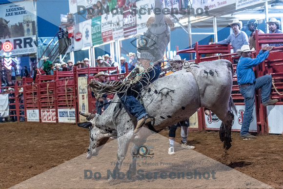 _JOE6785.NEF_8-26-2022_North Texas State Fair Rodeo_Bulls_Perf 2_Lisa Duty8375