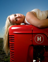 A tractor girls Ishley Elmore037